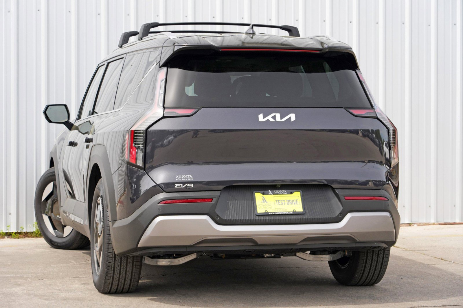 Used 2025 Kia EV9 Wind image 5