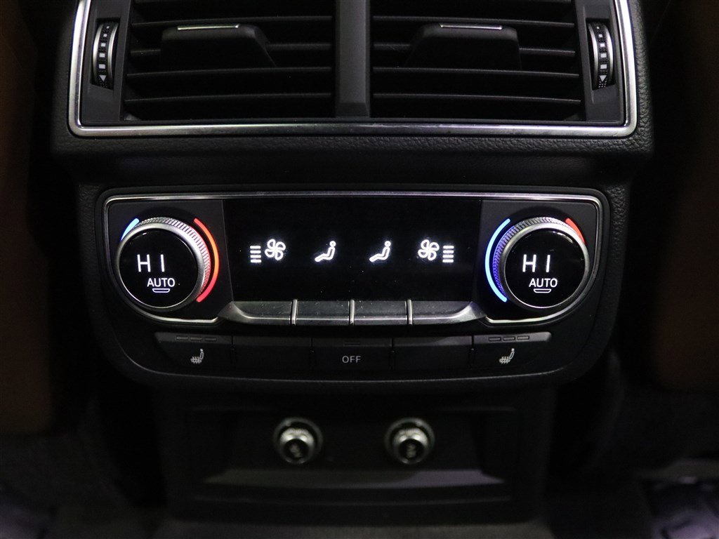 Used 2018 Audi Q7 3.0T Prestige image 20