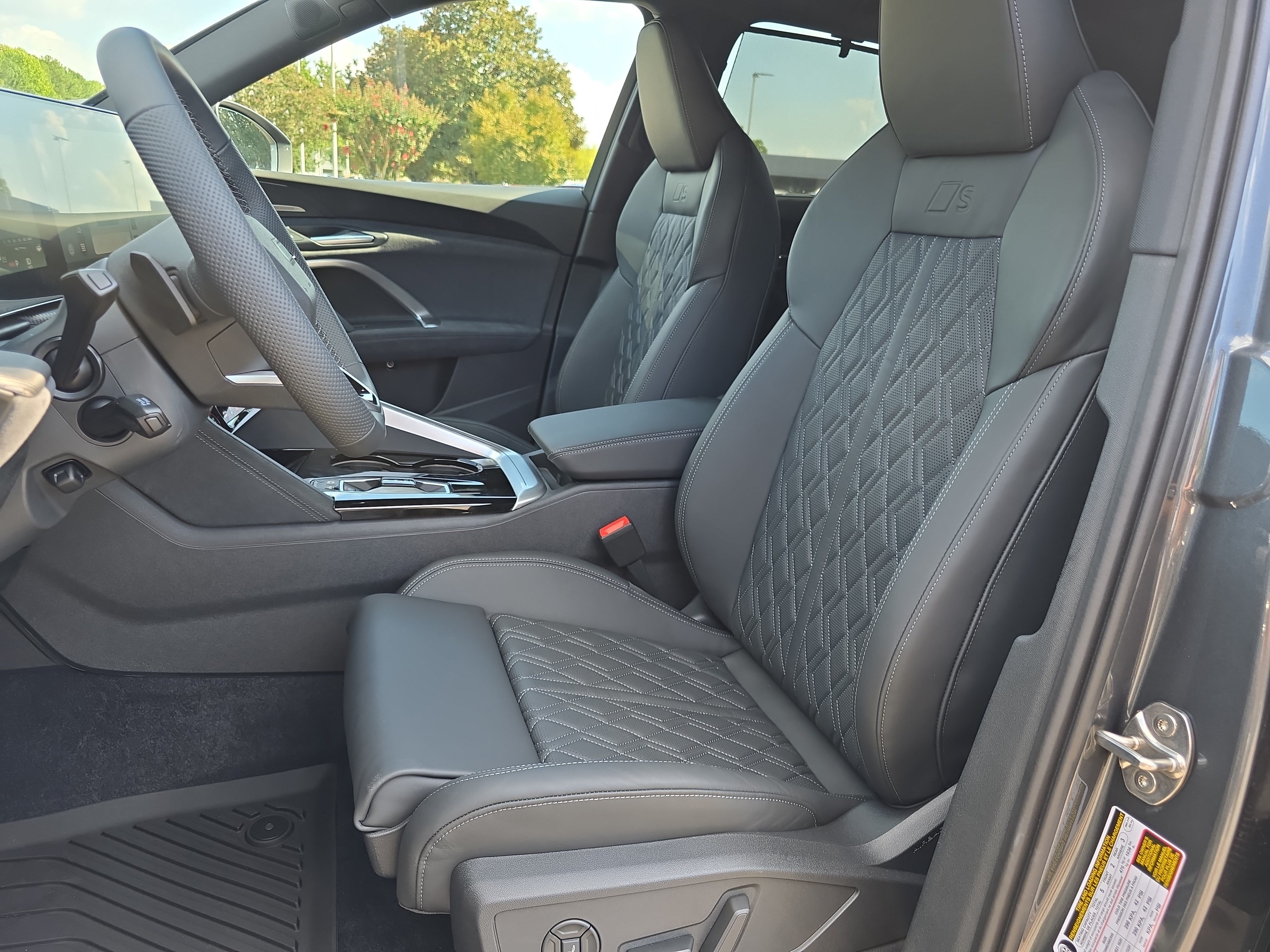 New 2026 Audi SQ5 Prestige AWD/4WD image 15