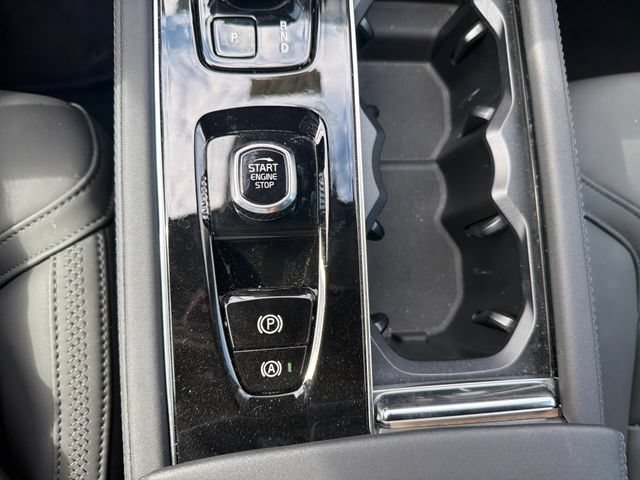 Used 2026 Volvo XC90 B6 Plus AWD/4WD image 42