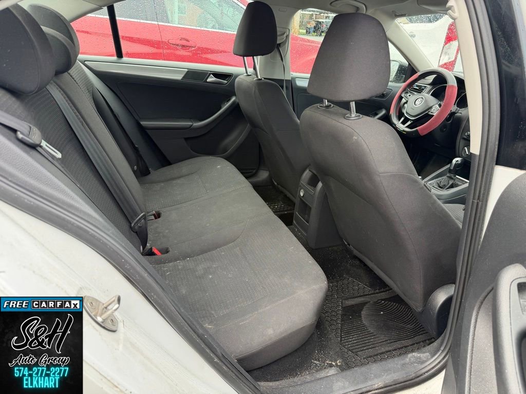 Used 2016 Volkswagen Jetta SE image 8
