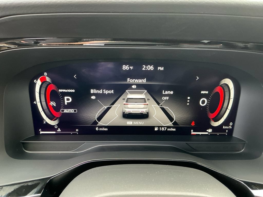 New 2026 Nissan Pathfinder Platinum AWD/4WD image 29