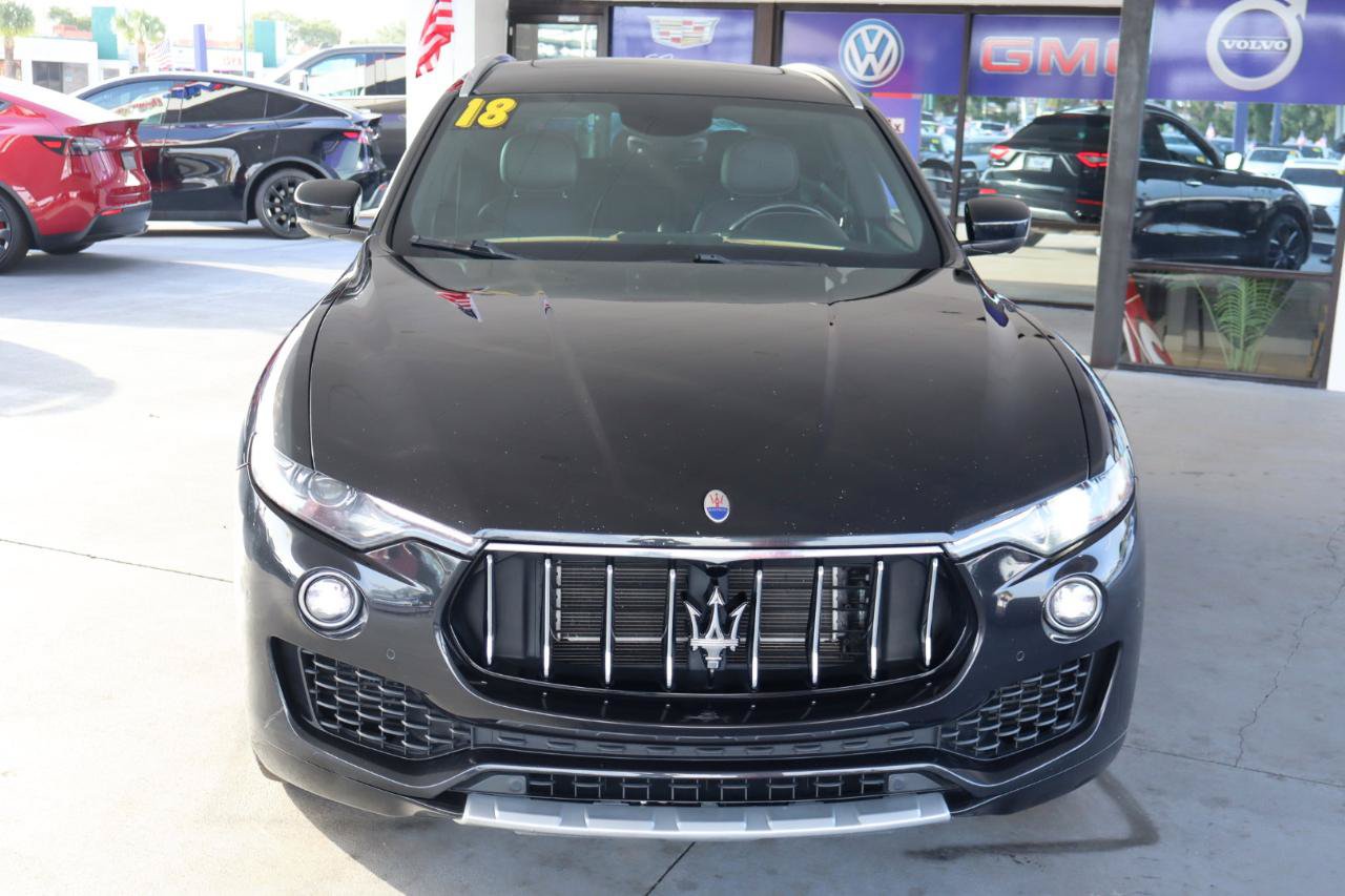 Used 2018 Maserati Levante GranLusso AWD/4WD image 10