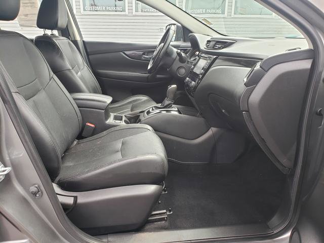 Used 2017 Nissan Rogue Sport SL image 17