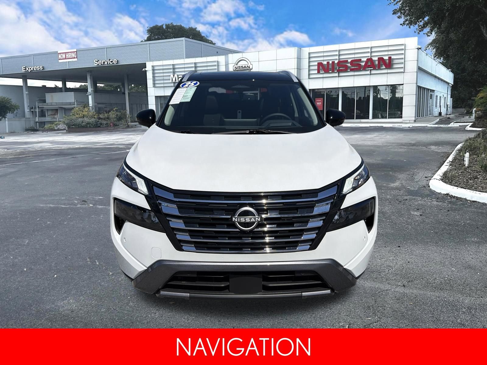 Certified 2025 Nissan Rogue SL w/ Tech Package image 8