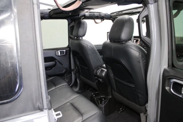 Used 2018 Jeep Wrangler Unlimited Sport S AWD/4WD image 25