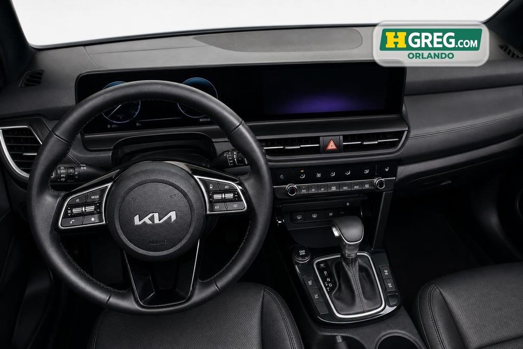 Used 2024 Kia Seltos EX FWD image 10