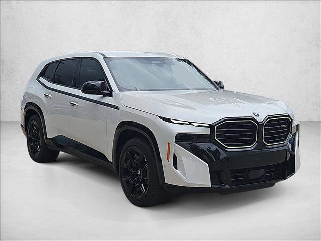 Used 2025 BMW XM w/ M Driver's Package AWD/4WD image 3