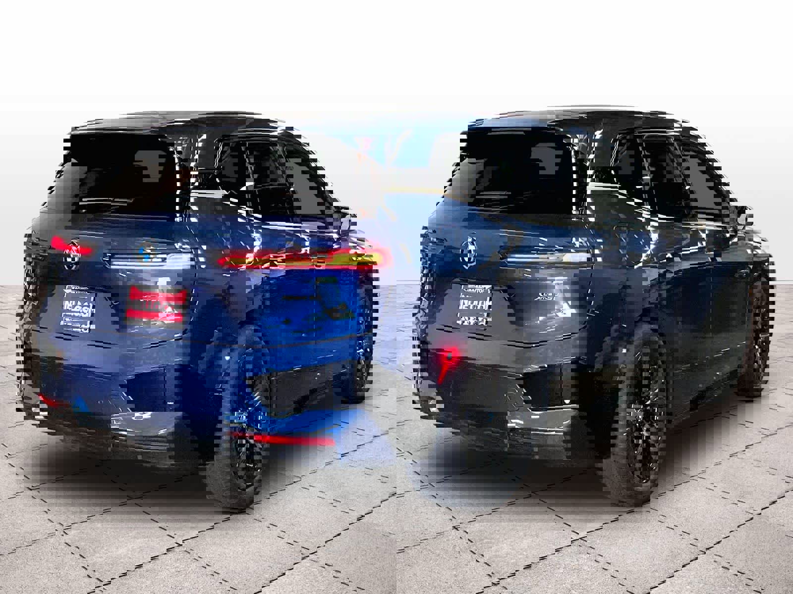 Used 2025 BMW iX xDrive50 image 15