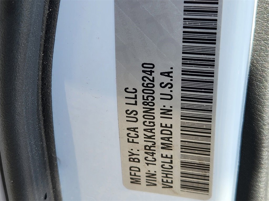 Used 2022 Jeep Grand Cherokee L Altitude image 28