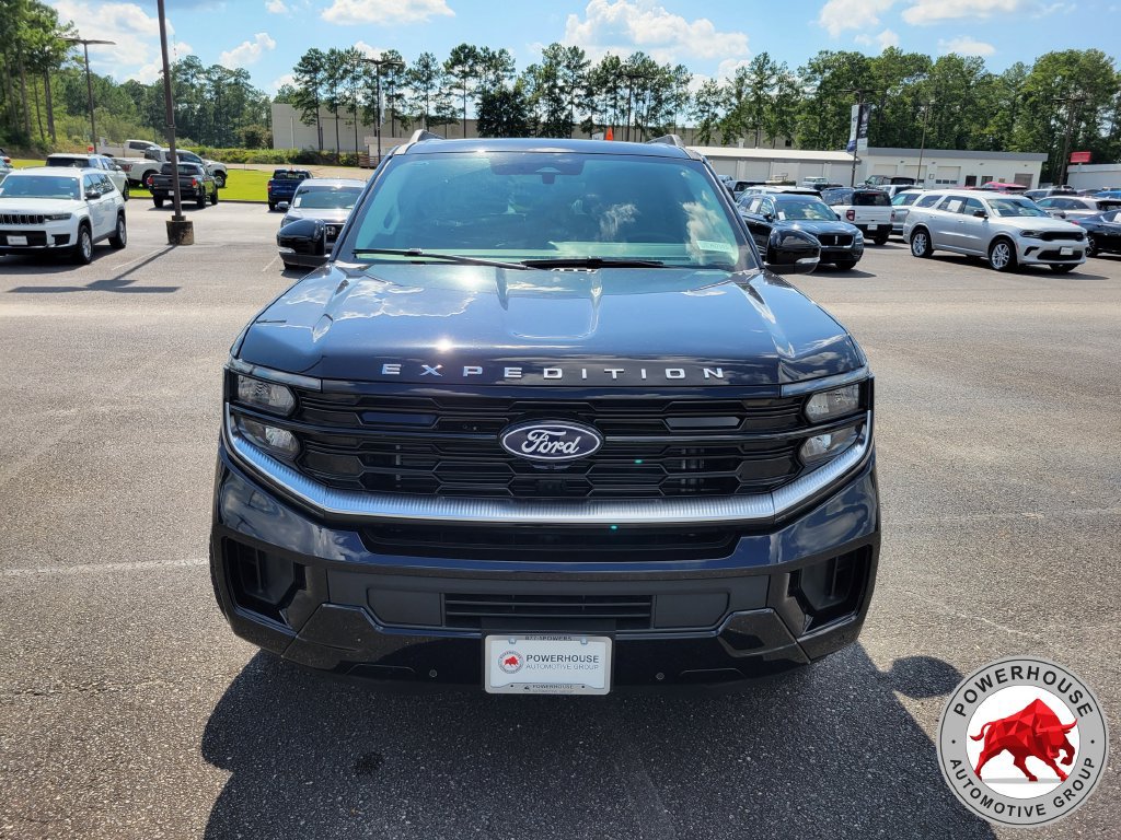 New 2027 Ford Expedition Max Platinum w/ Driver's Package RWD image 10