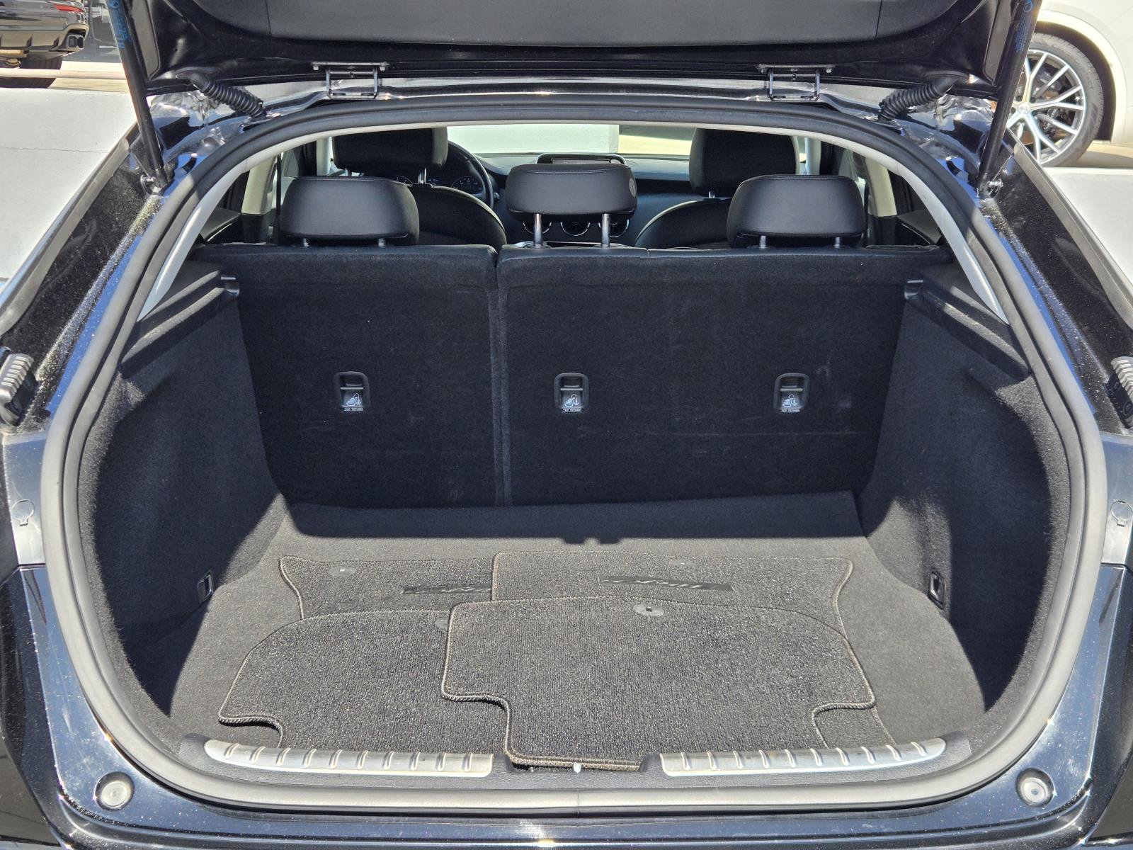 Used 2019 Kia Stinger RWD image 28