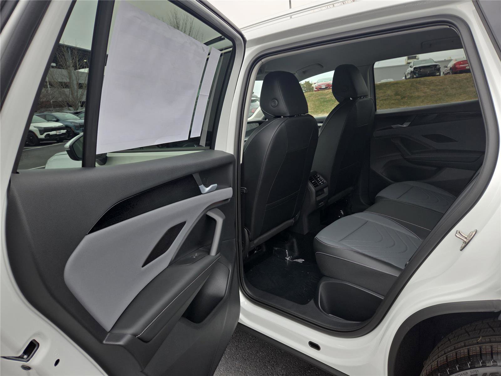 New 2026 Volkswagen Tiguan SE image 22