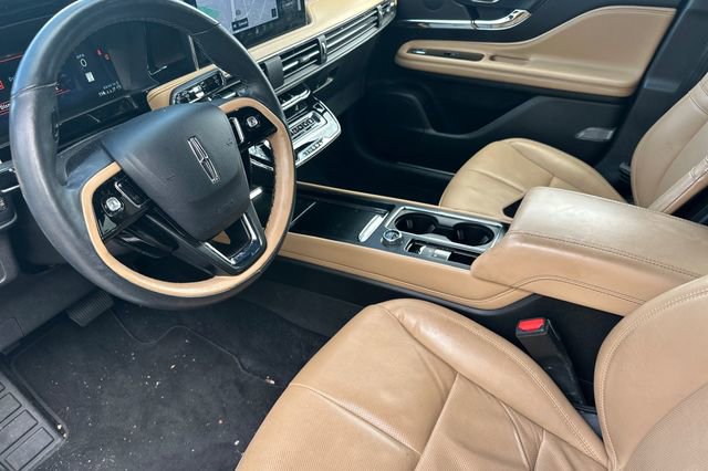 Used 2023 Lincoln Corsair Reserve w/ Equipment Group 201A image 10