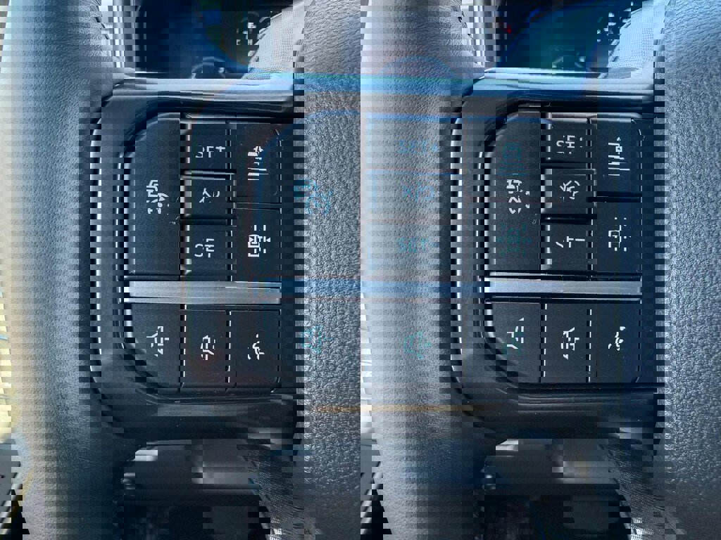 New 2026 Ford F250 Platinum w/ FX4 Off-Road Package image 39