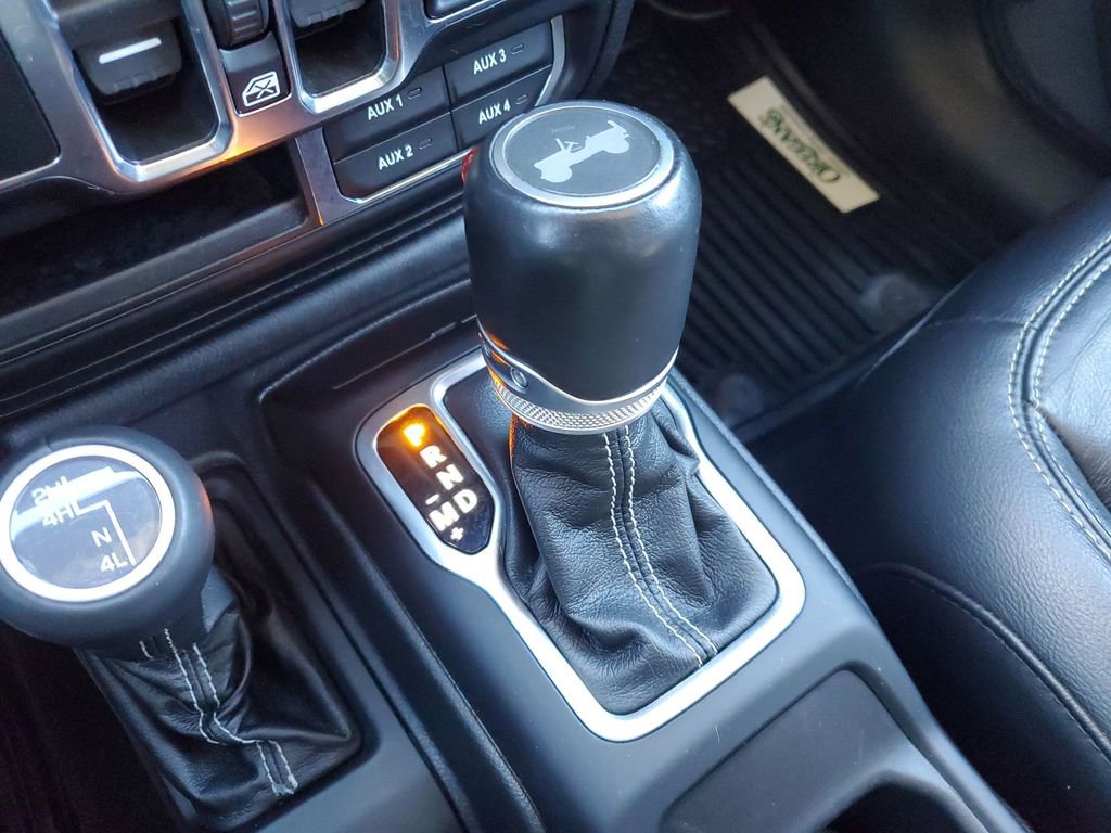 Used 2021 Jeep Wrangler Unlimited Sahara w/ Uconnect 4C Nav & Sound Group image 18