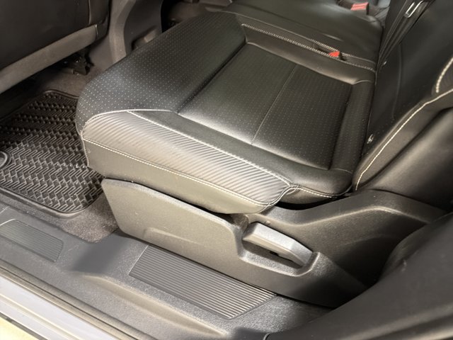 Used 2022 Volkswagen Atlas Cross Sport SE FWD image 23