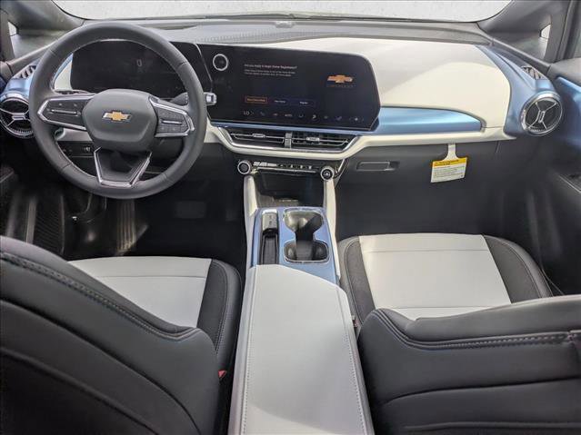 New 2026 Chevrolet Equinox EV LT AWD/4WD image 17