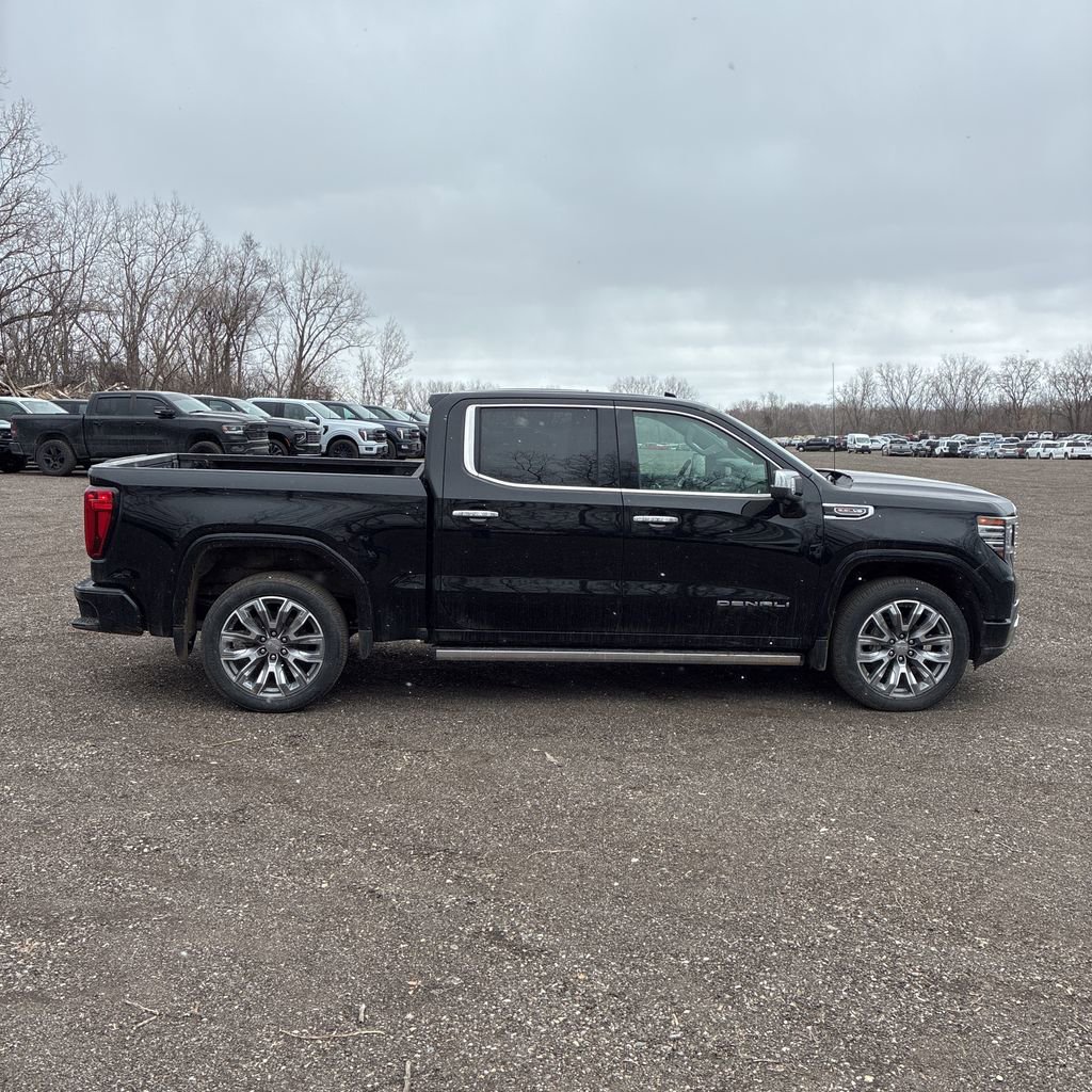 Used 2024 GMC Sierra 1500 Denali image 8