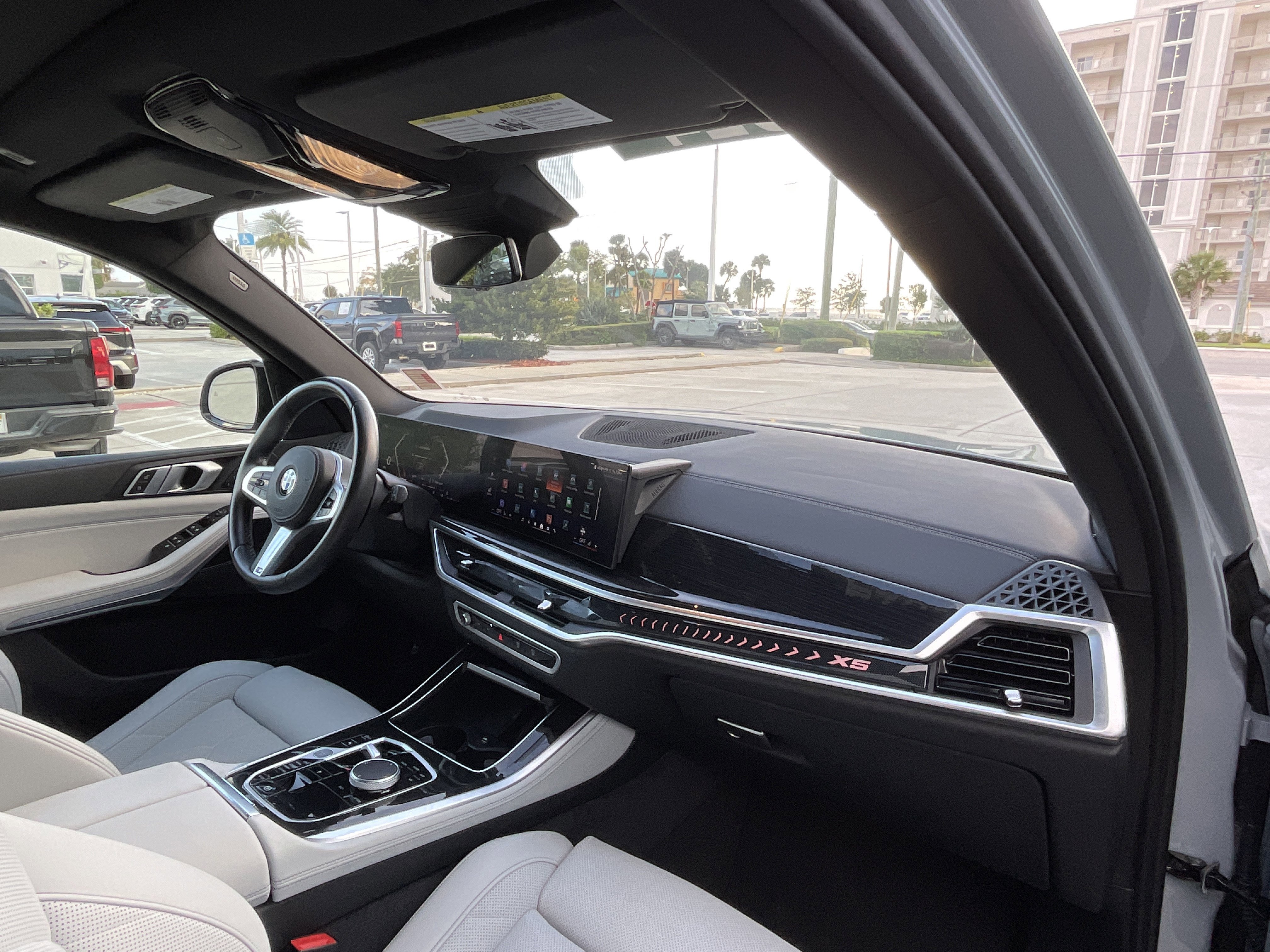 Certified 2024 BMW X5 sDrive40i w/ M Sport Package image 20