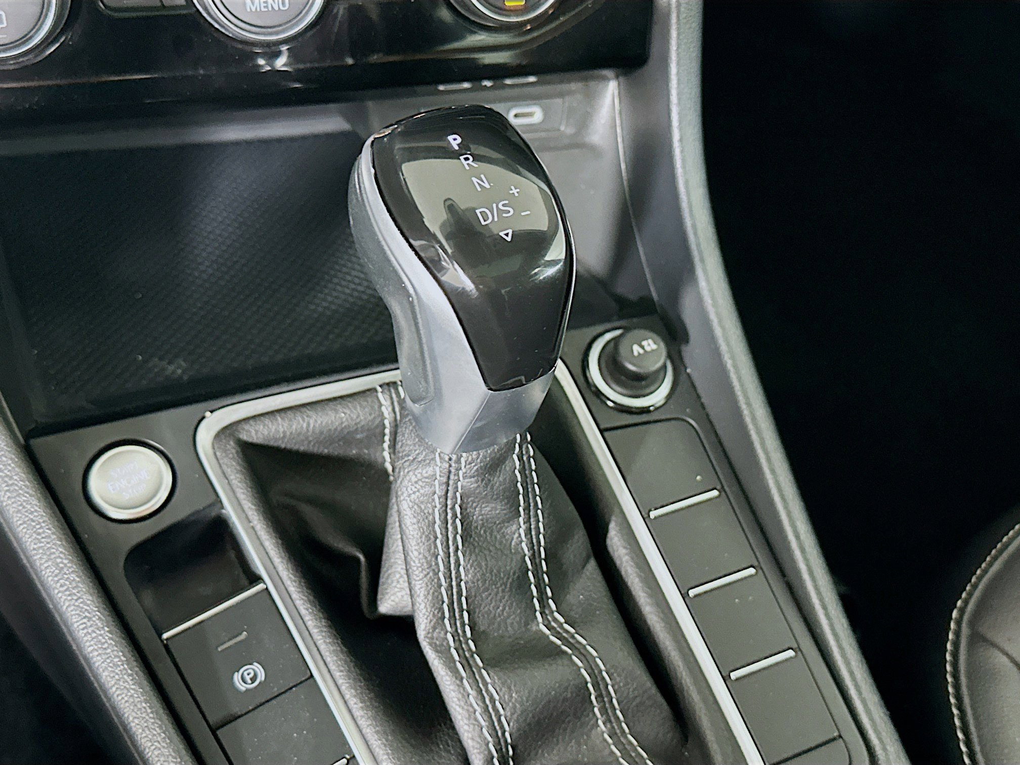 Used 2024 Volkswagen Jetta SE image 23