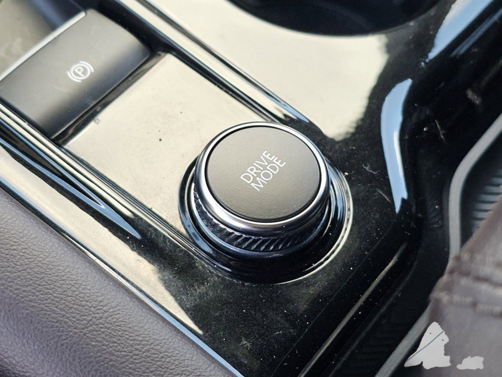 Used 2025 Ford Explorer Platinum AWD/4WD image 10