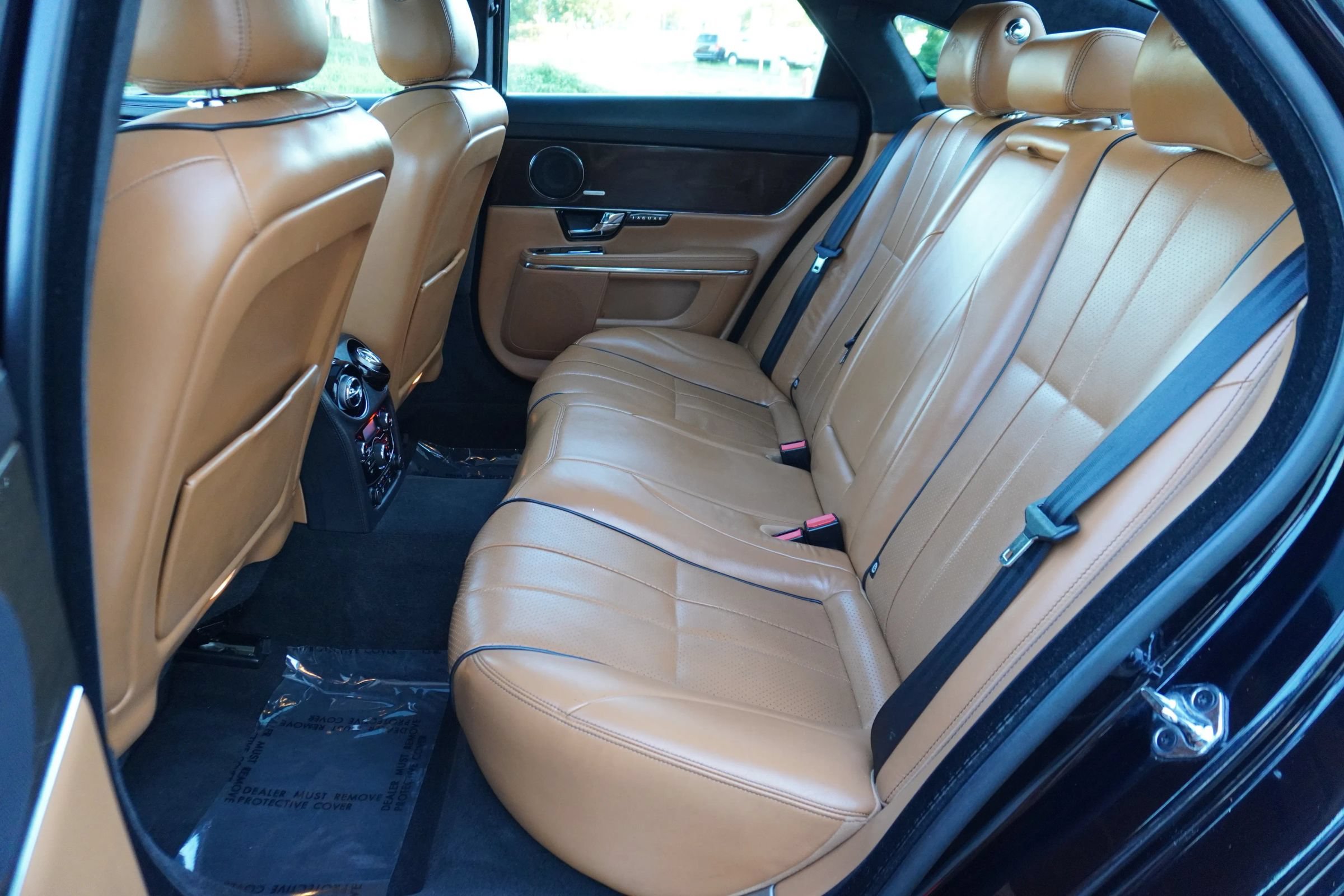 Used 2012 Jaguar XJ Supercharged RWD image 10