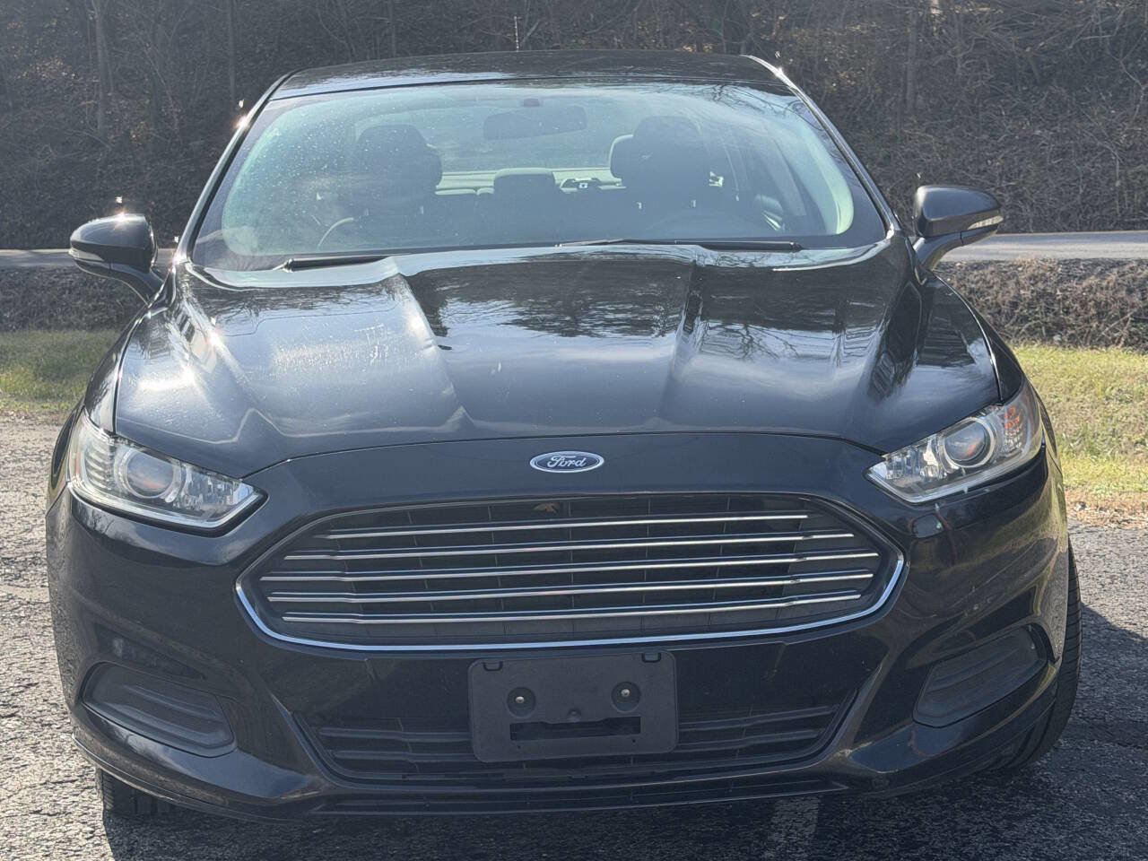 Used 2016 Ford Fusion SE image 3