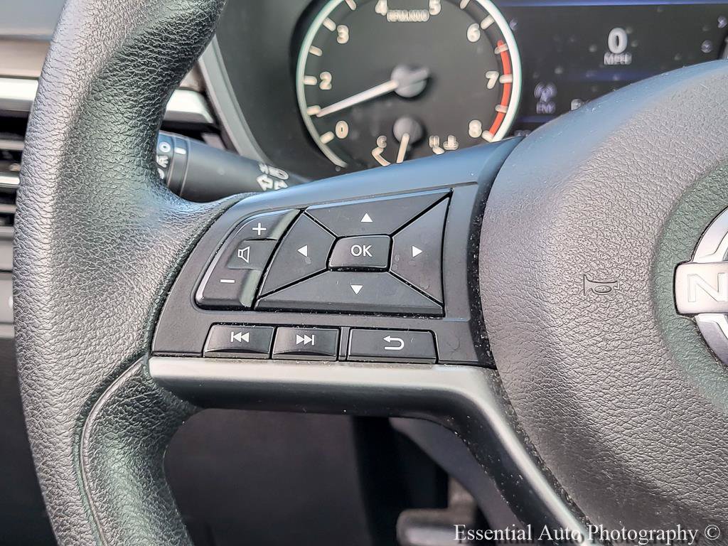 Used 2024 Nissan Altima 2.5 SV FWD image 16