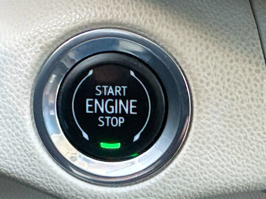 Used 2021 Buick Envision Avenir FWD image 19