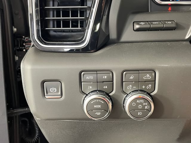 New 2026 GMC Sierra 3500 Denali w/ Denali Reserve Package AWD/4WD image 11