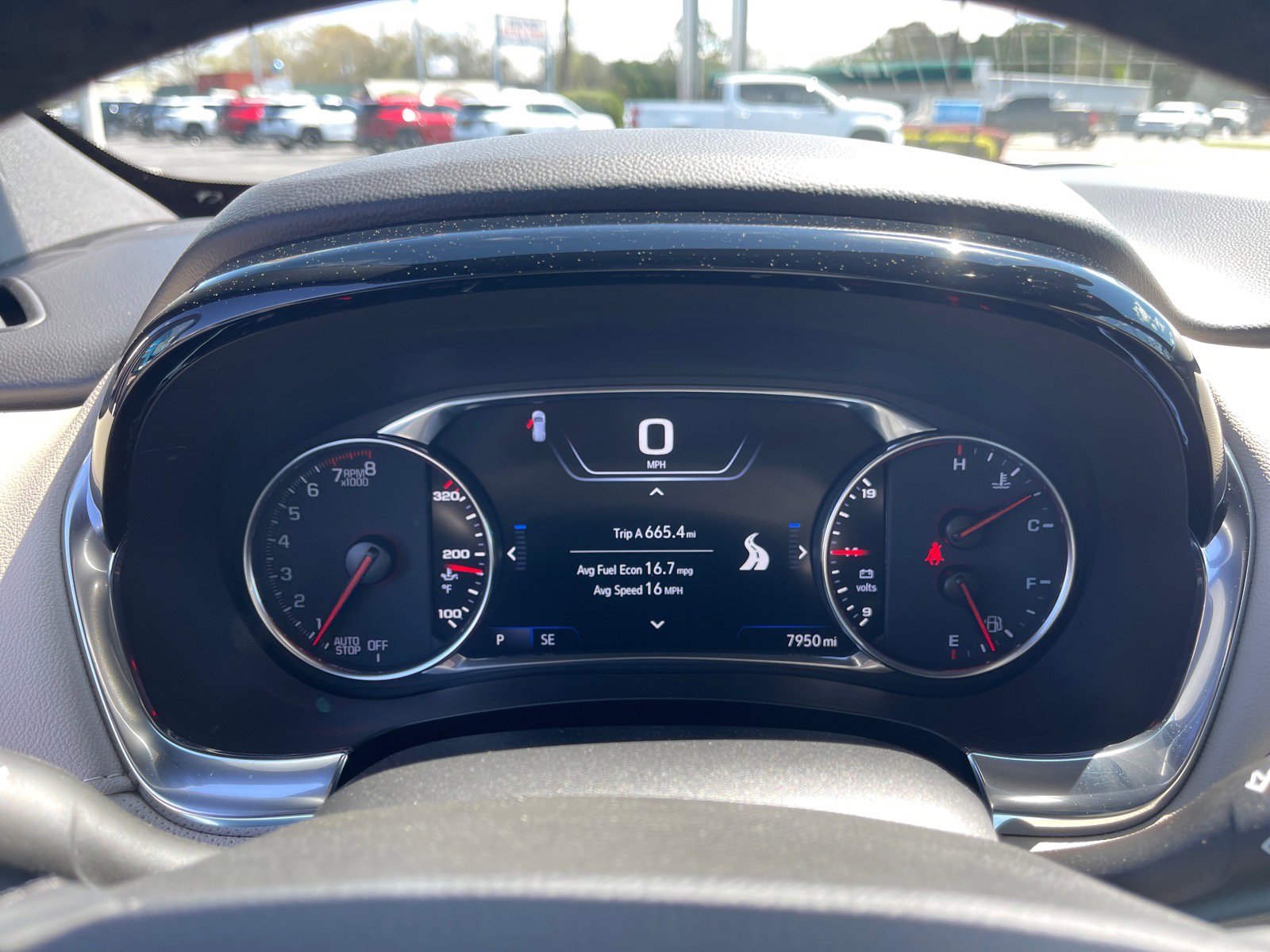 Used 2023 Chevrolet Traverse Premier FWD image 4