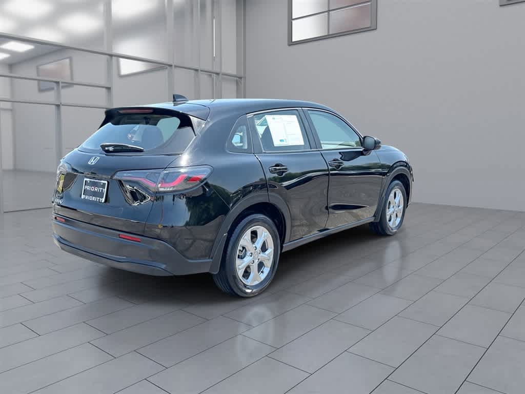 Certified 2023 Honda HR-V LX image 11