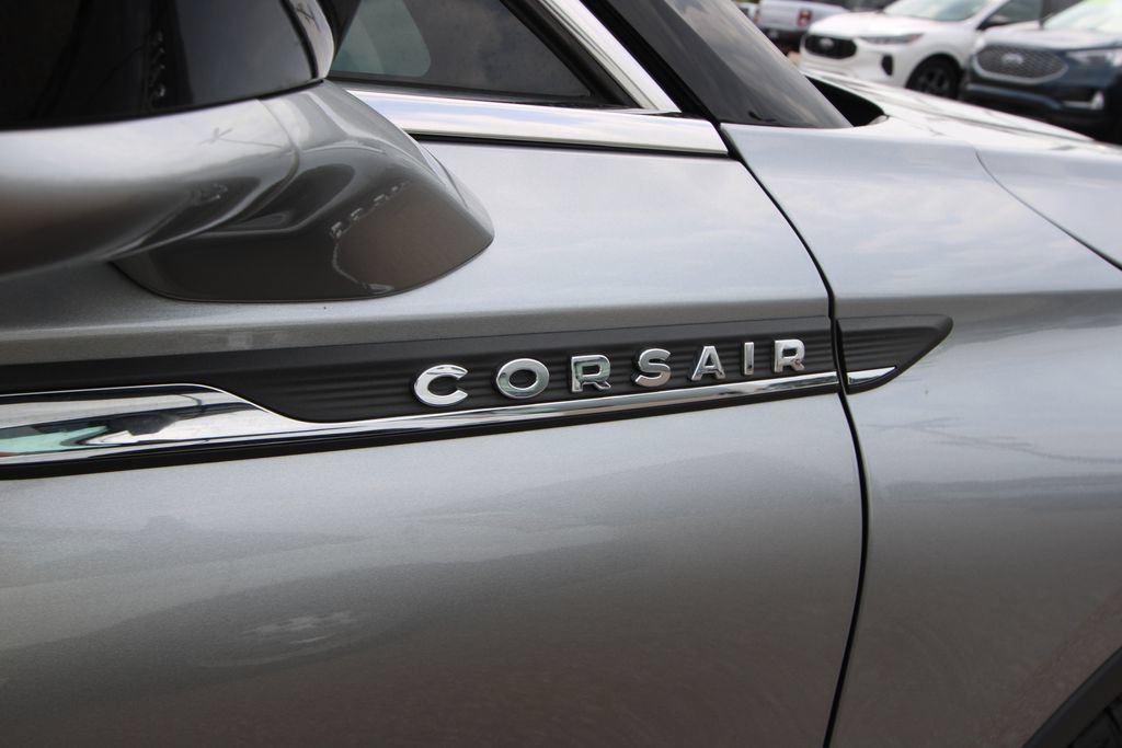 Used 2024 Lincoln Corsair Reserve w/ Equipment Group 201A AWD/4WD image 12