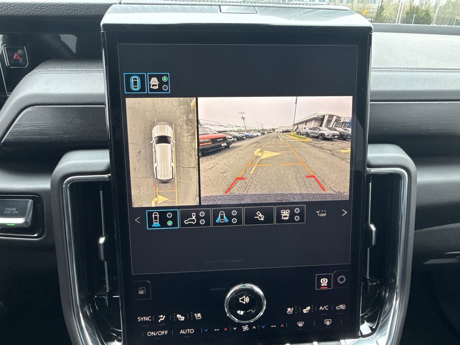 New 2026 GMC Yukon XL Denali w/ Denali Reserve Package image 19