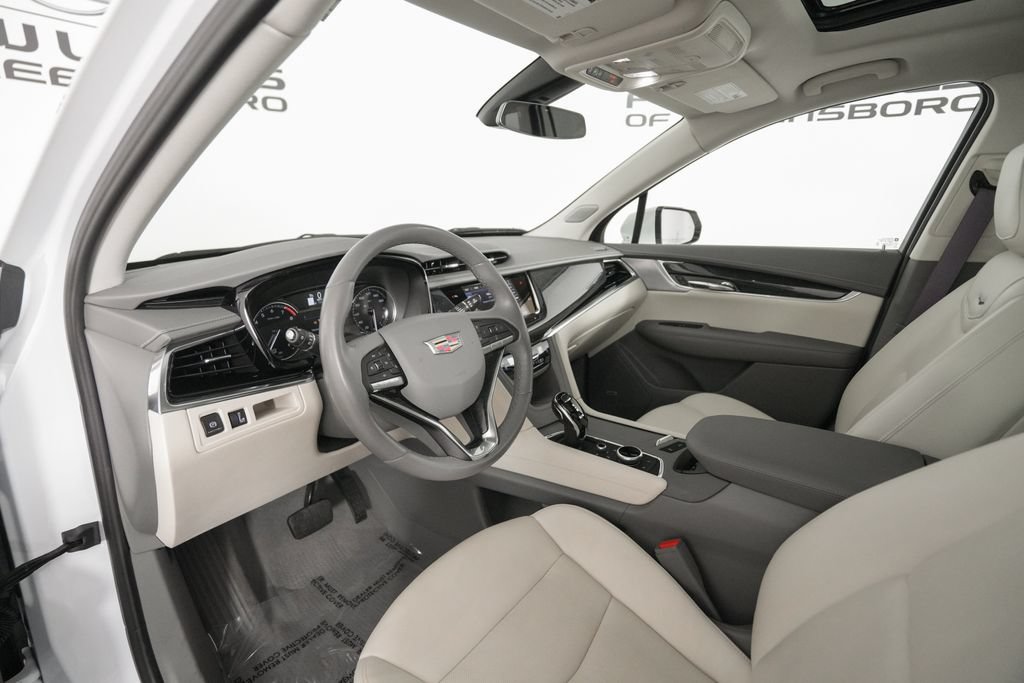Used 2023 Cadillac XT6 Premium Luxury FWD image 10