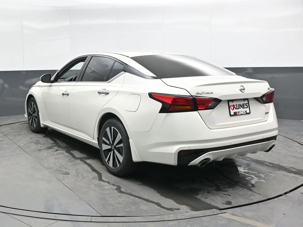Used 2019 Nissan Altima 2.5 SV image 10