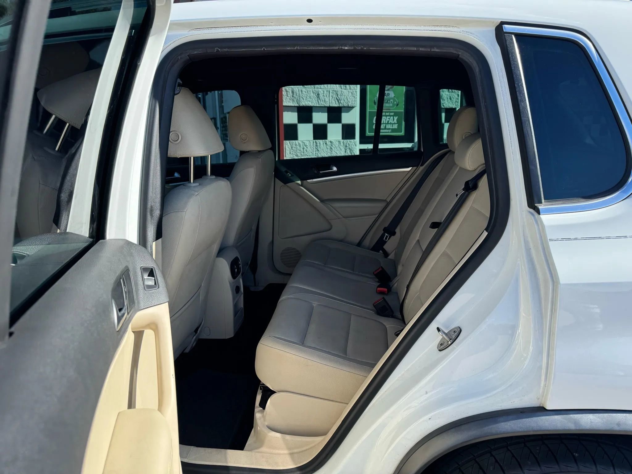 Used 2016 Volkswagen Tiguan R-Line image 20