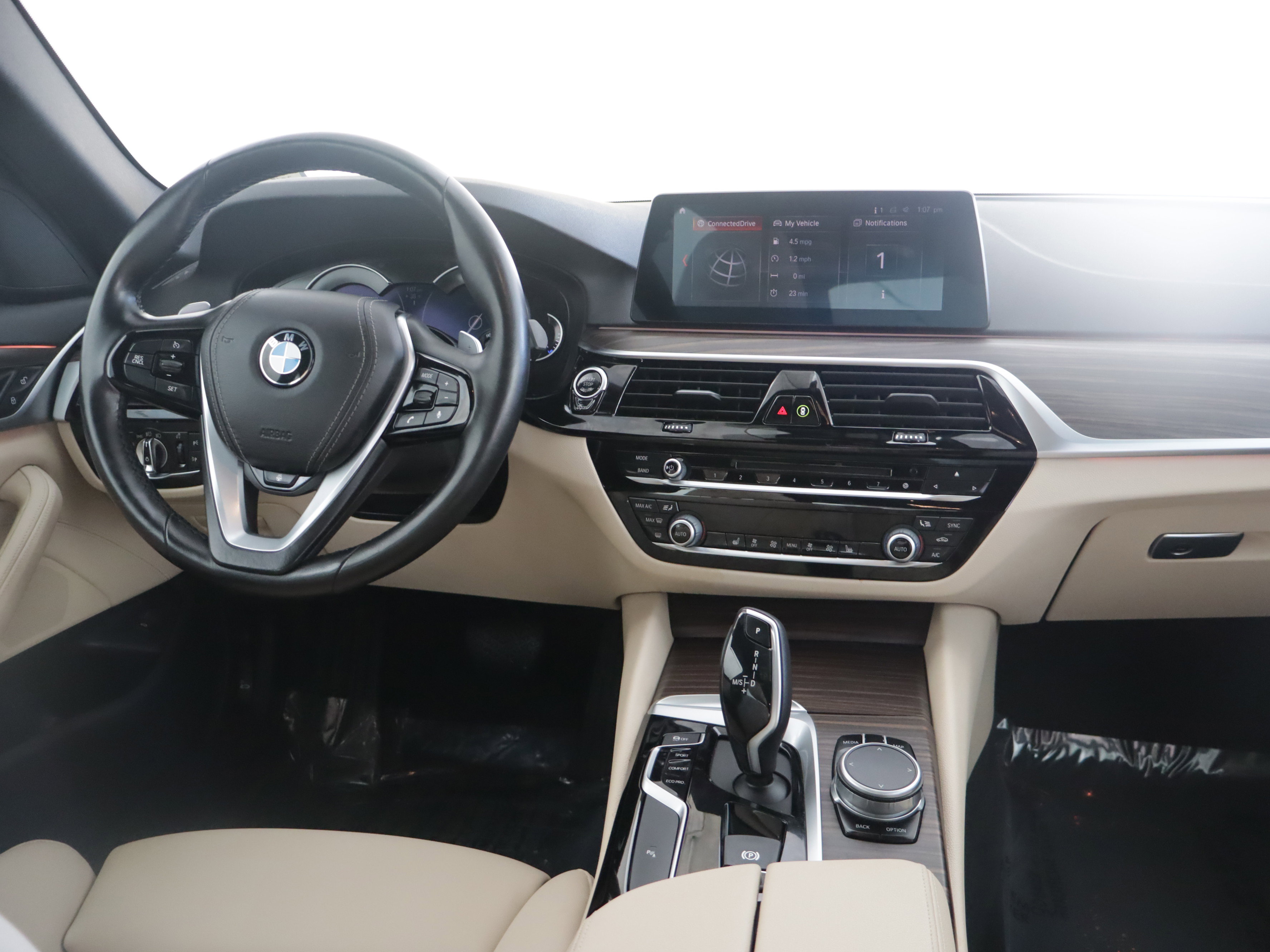 Used 2019 BMW 530i xDrive w/ Convenience Package image 2