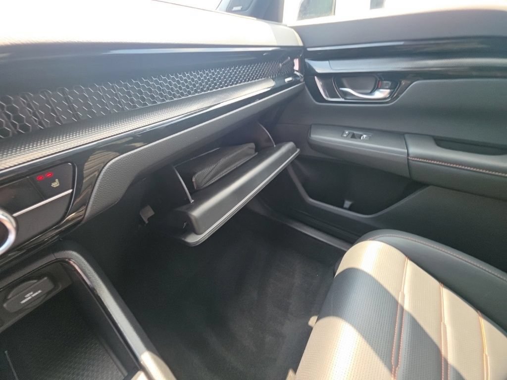 Used 2026 Honda CR-V Sport Touring image 25