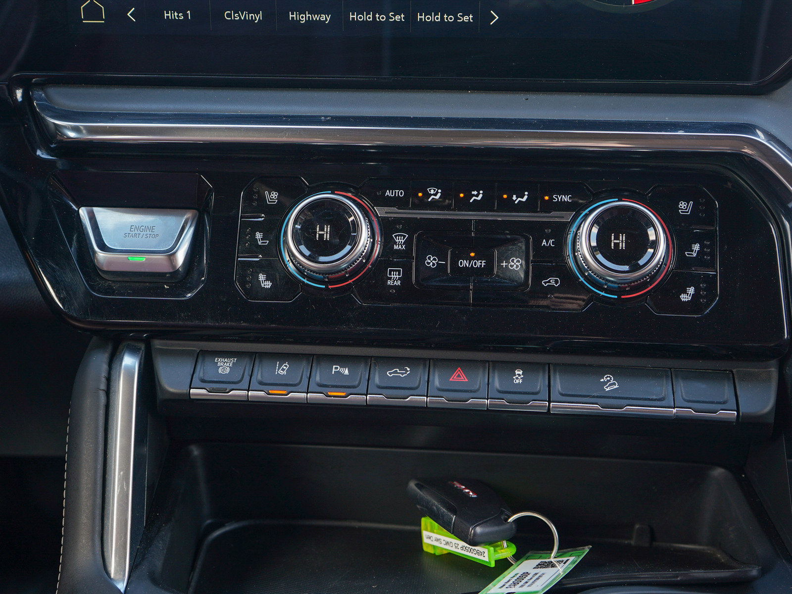 Used 2025 GMC Sierra 3500 Denali Ultimate image 23