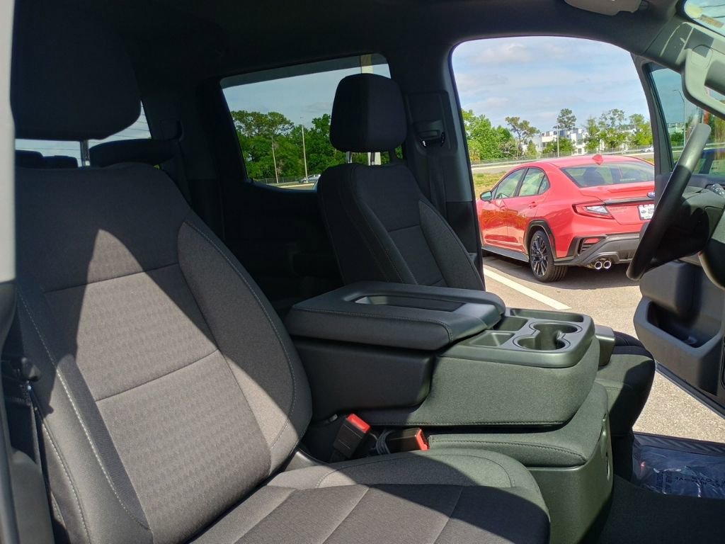 Used 2024 Chevrolet Silverado 1500 Custom image 23
