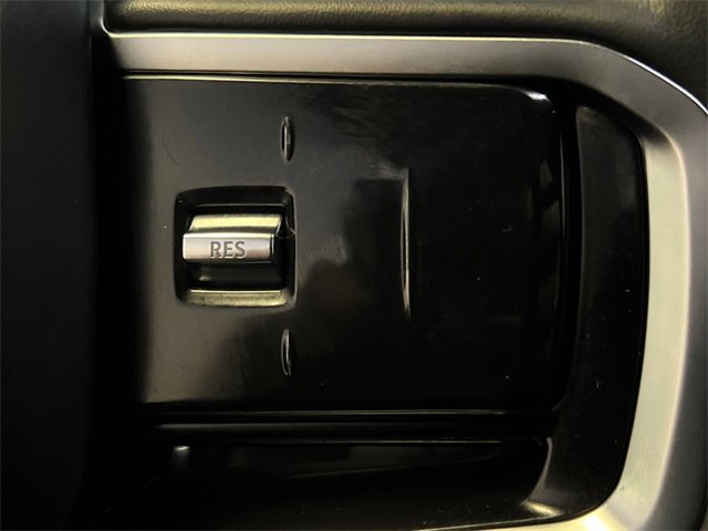 Used 2023 Land Rover Range Rover Velar R-Dynamic S image 22