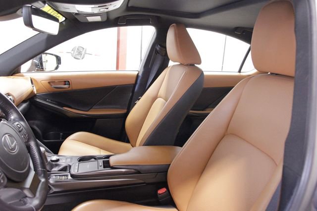 Used 2022 Lexus IS 300 AWD w/ Premium Package image 13
