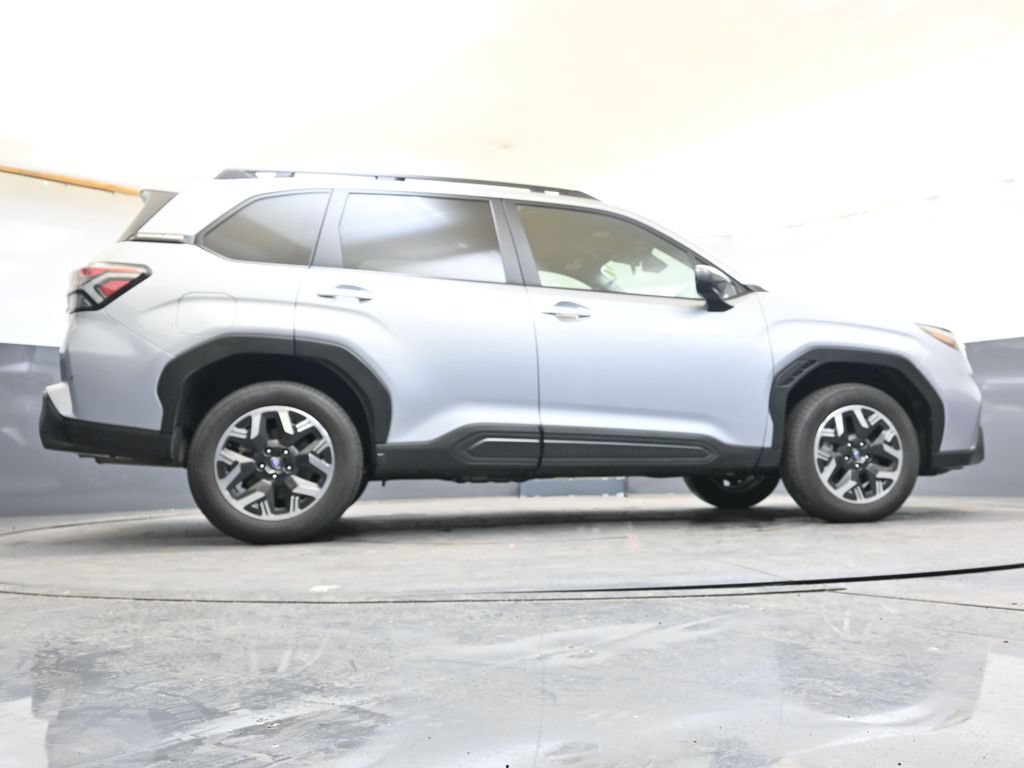Certified 2025 Subaru Forester Premium AWD/4WD image 34