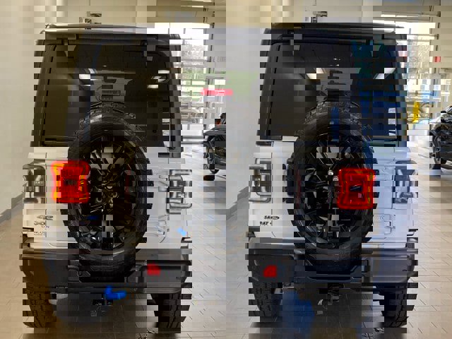 Used 2023 Jeep Wrangler Sahara w/ Cold Weather Group image 6