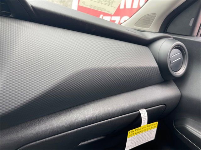 New 2025 Nissan Kicks Play S image 17