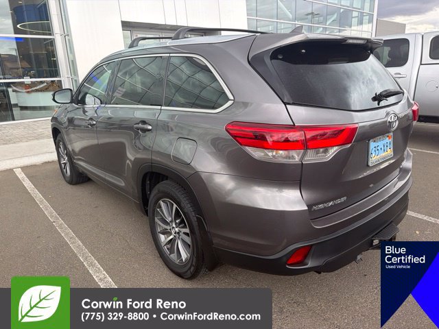 Used 2017 Toyota Highlander XLE AWD/4WD image 5