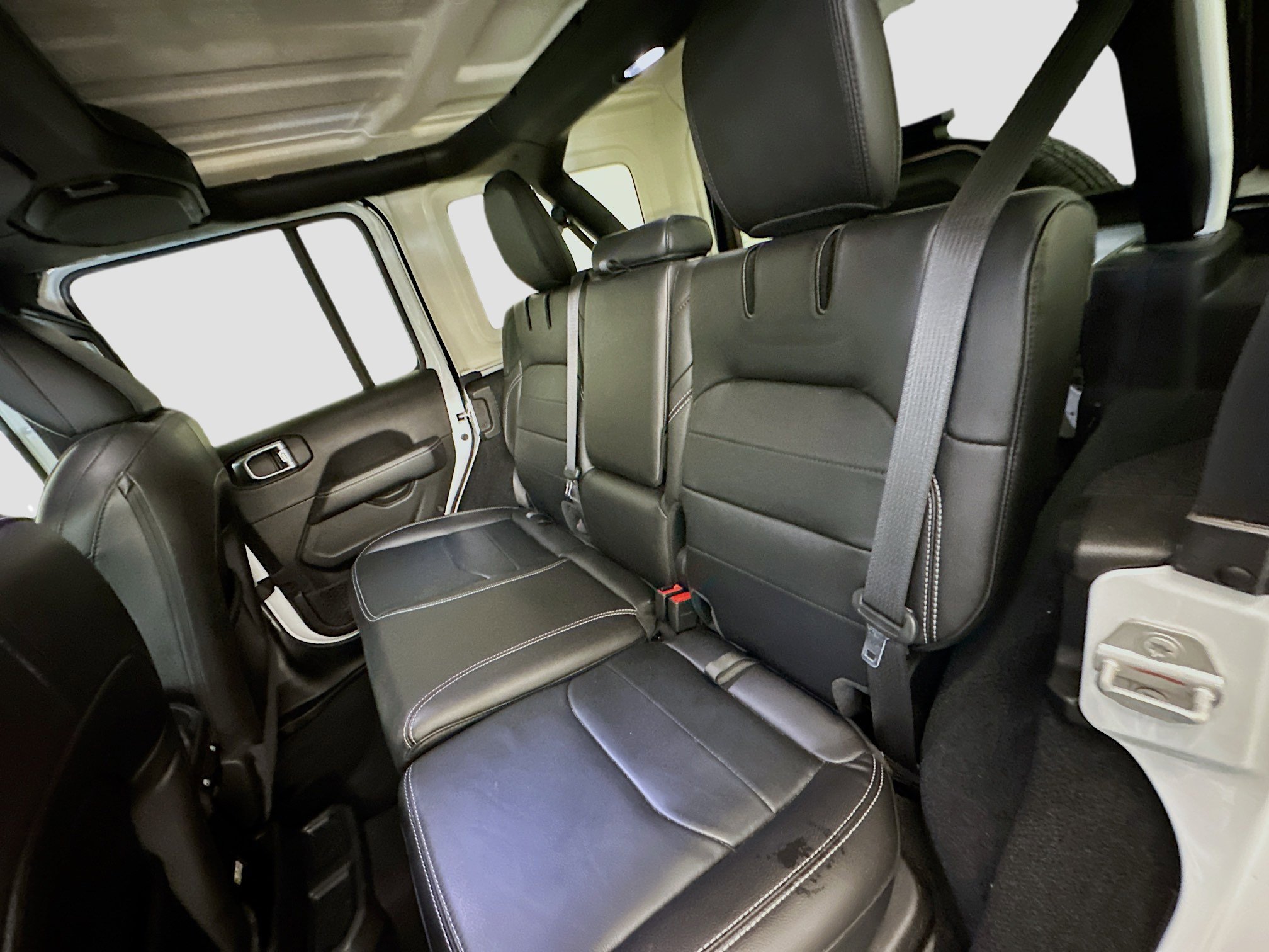 Used 2023 Jeep Wrangler Sahara w/ Cold Weather Group image 29