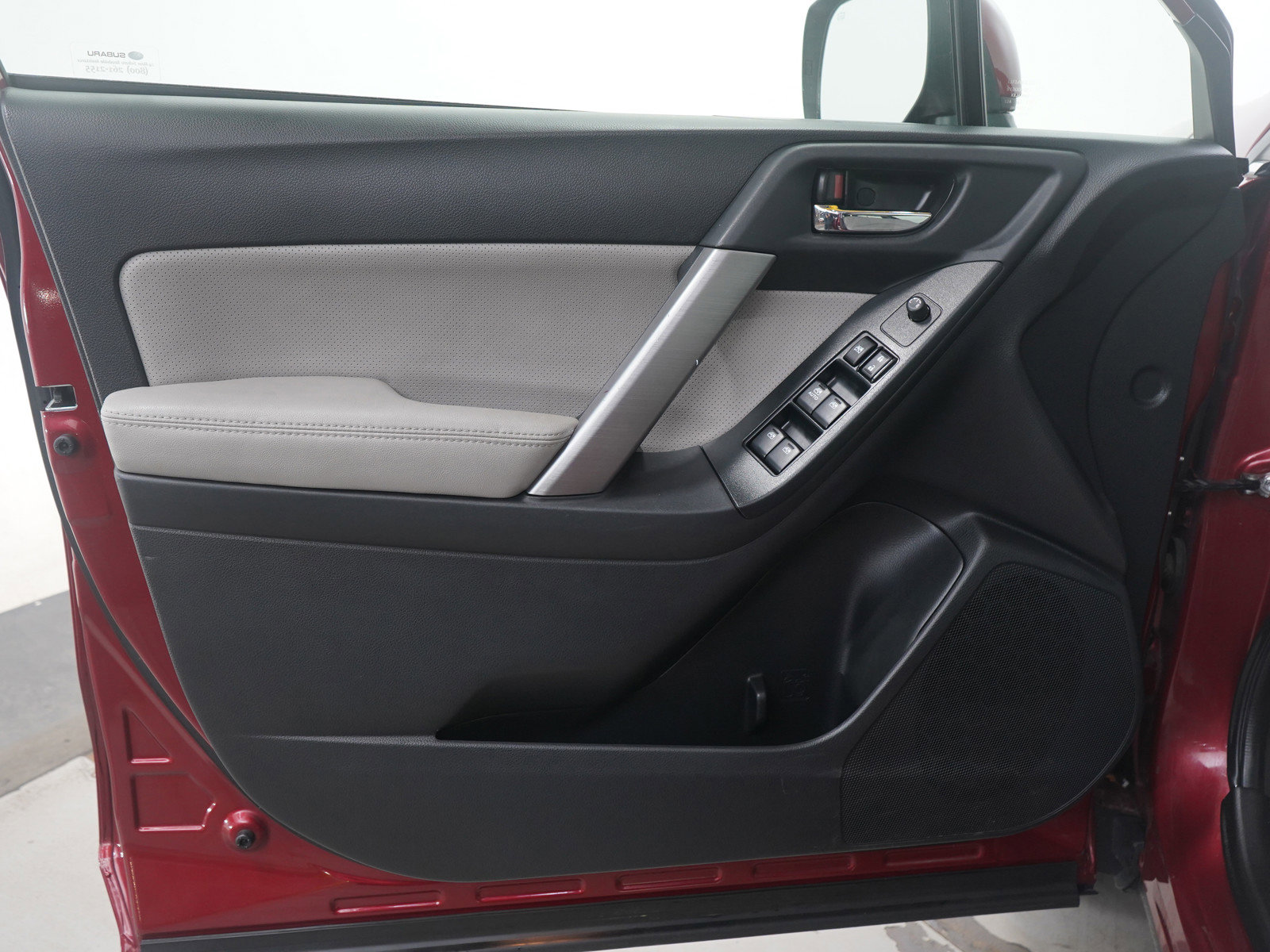 Used 2015 Subaru Forester 2.5i Limited image 19